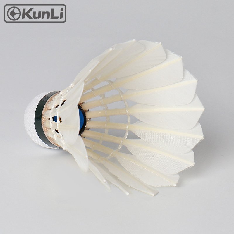 OEM badminton Shuttlecock Best Durability flying Grade 1 straight duck feather shuttlecock for club competition shuttle cock