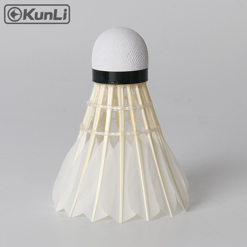 OEM badminton Shuttlecock Best Durability flying Grade 1 straight duck feather shuttlecock for club competition shuttle cock