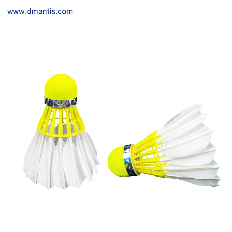 Pack of 12pcs White and Yellow Goose Feather Badminton Sport Shuttlecocks with High Stability and Durability Indoor