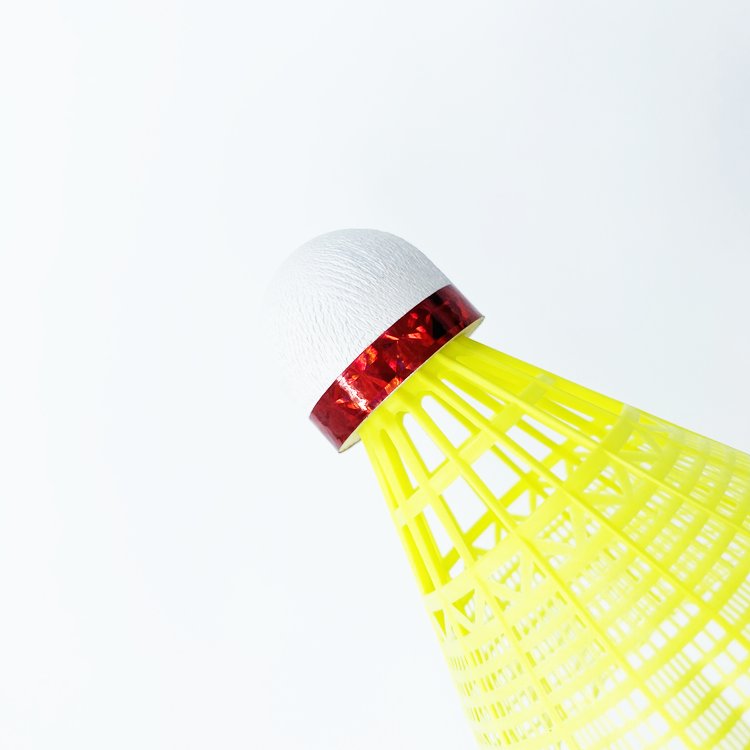 Hot Sale Durable Badminton Shuttlecock Nylon Leaf OEM Available Training White Or Yellow Optional For Entertainment