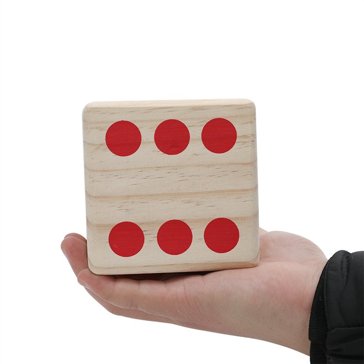 Wooden Dice Outdoor Game Set Customized Solid Wood For Children With Crate Scoreboard