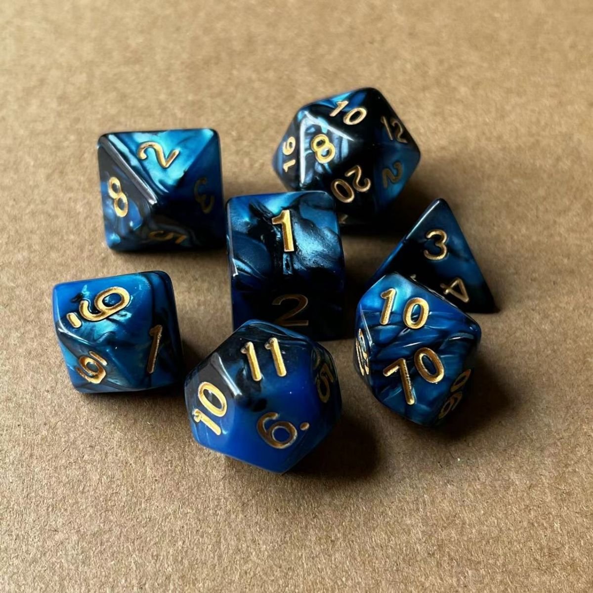 Manufacturers 7 pcs per set polyhedral resin dices rpg d20 dice two color dice set for DND MTG RPG games
