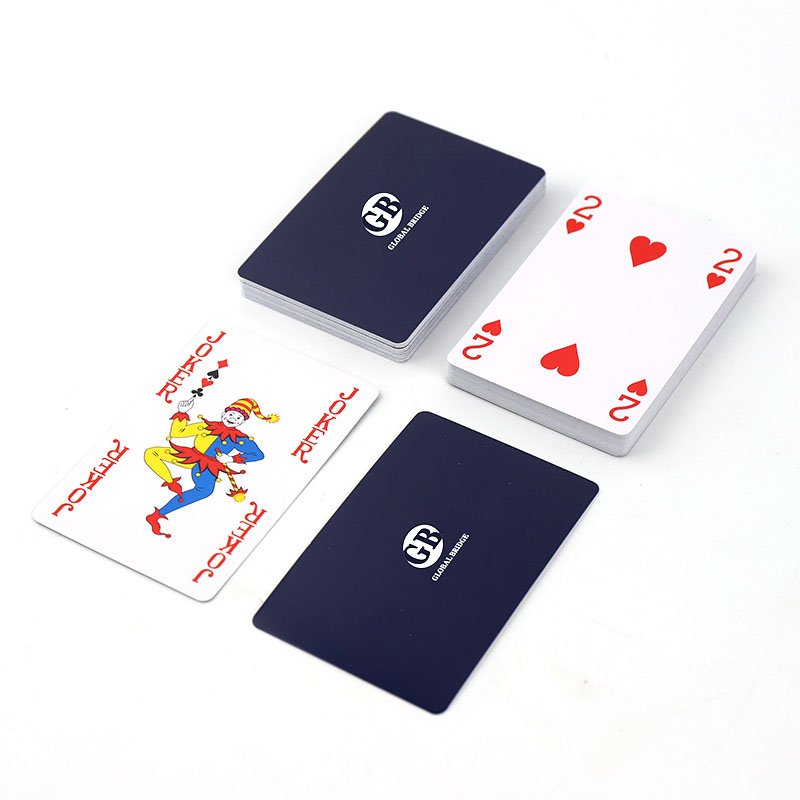 Ideal Gifts Set for Family&Friend Party Supplies Portable Wooden Box with a Deck of Poker Cards and Five Dice Inside