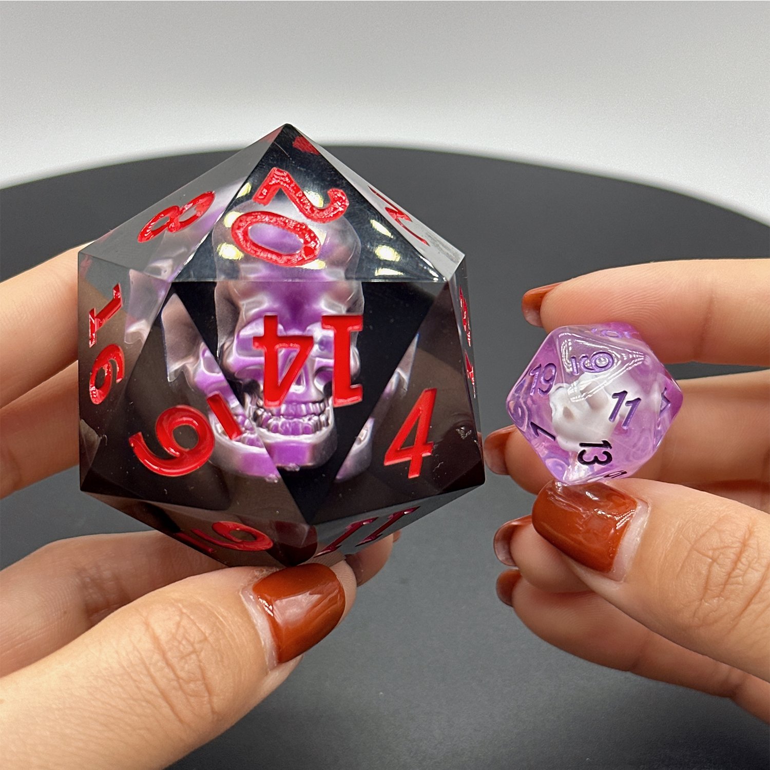 New Design Skull Role Playing Dice 55mm Giant Custom 20 Sided DND Liquid Dice Resin Sharp Edge Polyhedral D20 Dice for TTRPG