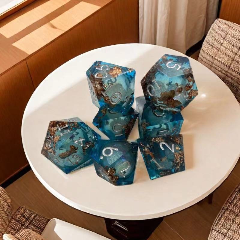 DND Liquid Core Dice Dungeons & Dragons Custom board game set resin liquid core filled sharp-edged dice