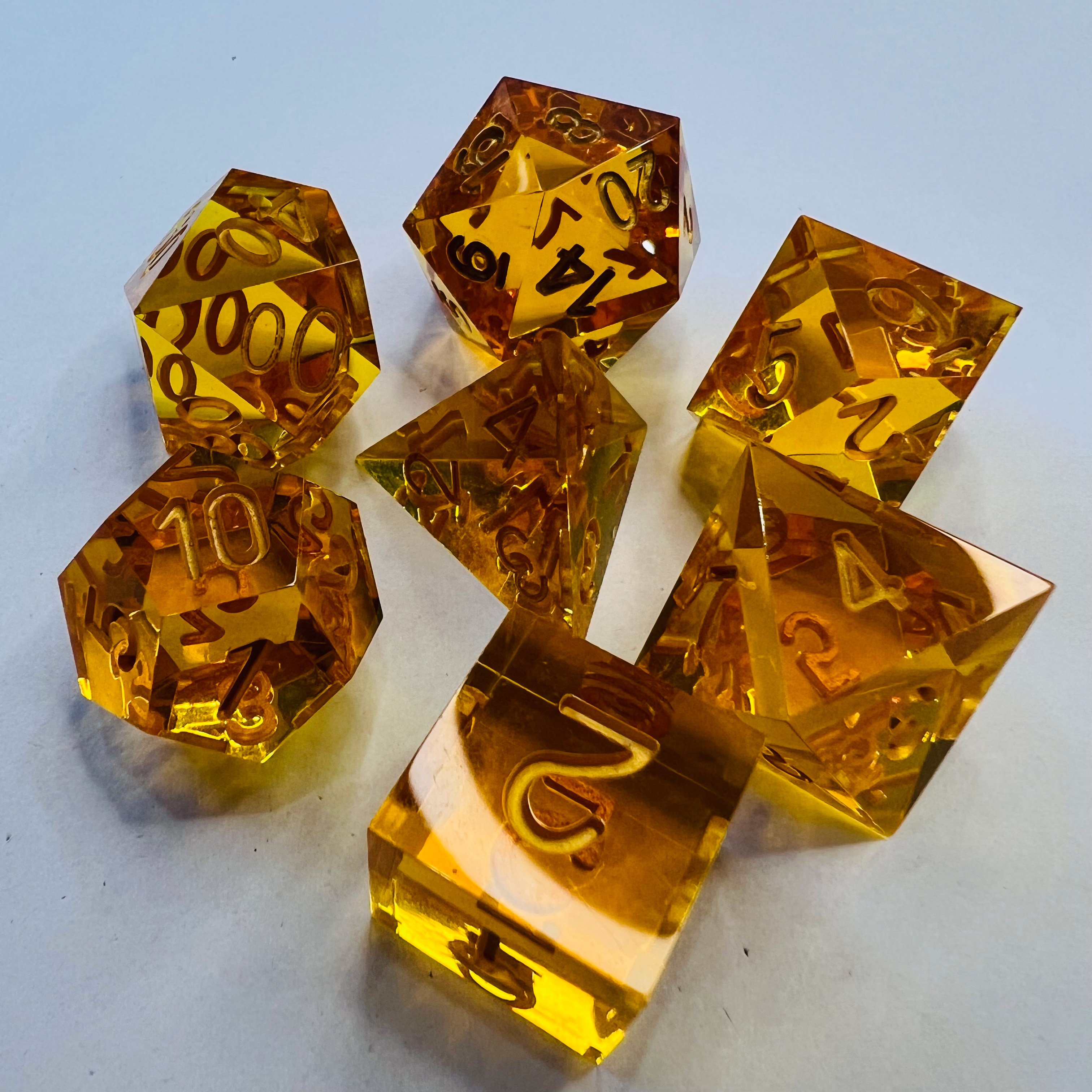 Custom Printed 16Mm Square Polyhedral RPG Game DND Dungeons And Dragons 7pcs Resin Dice Set