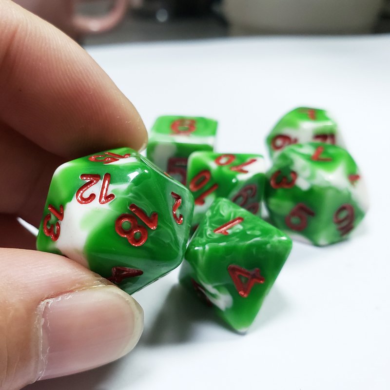Custom Logo RPG Tabletop Games Set Green and White Polyhedral Engraved For Dungeons And Dragons D&d Rpg Dice