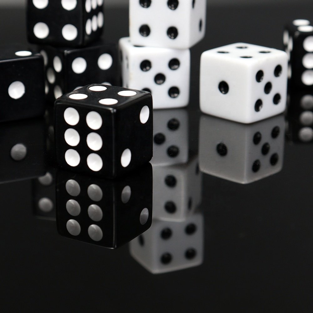 Wholesale custom 16mm acrylic white dice black dot d6 six sided square straight corner for casino or entertainment games