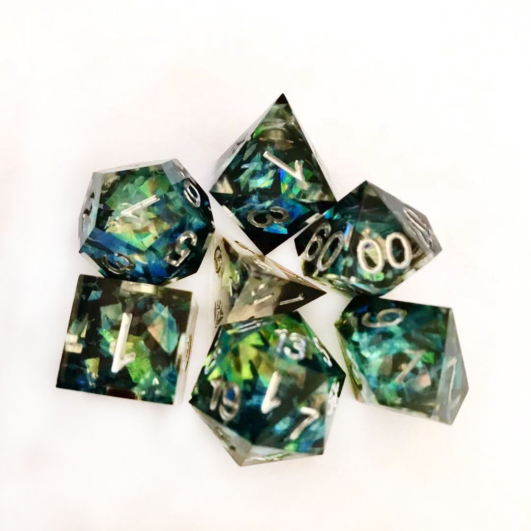 High quality resin transparent sharp corner polyhedron DND RPG dice entertainment game dice