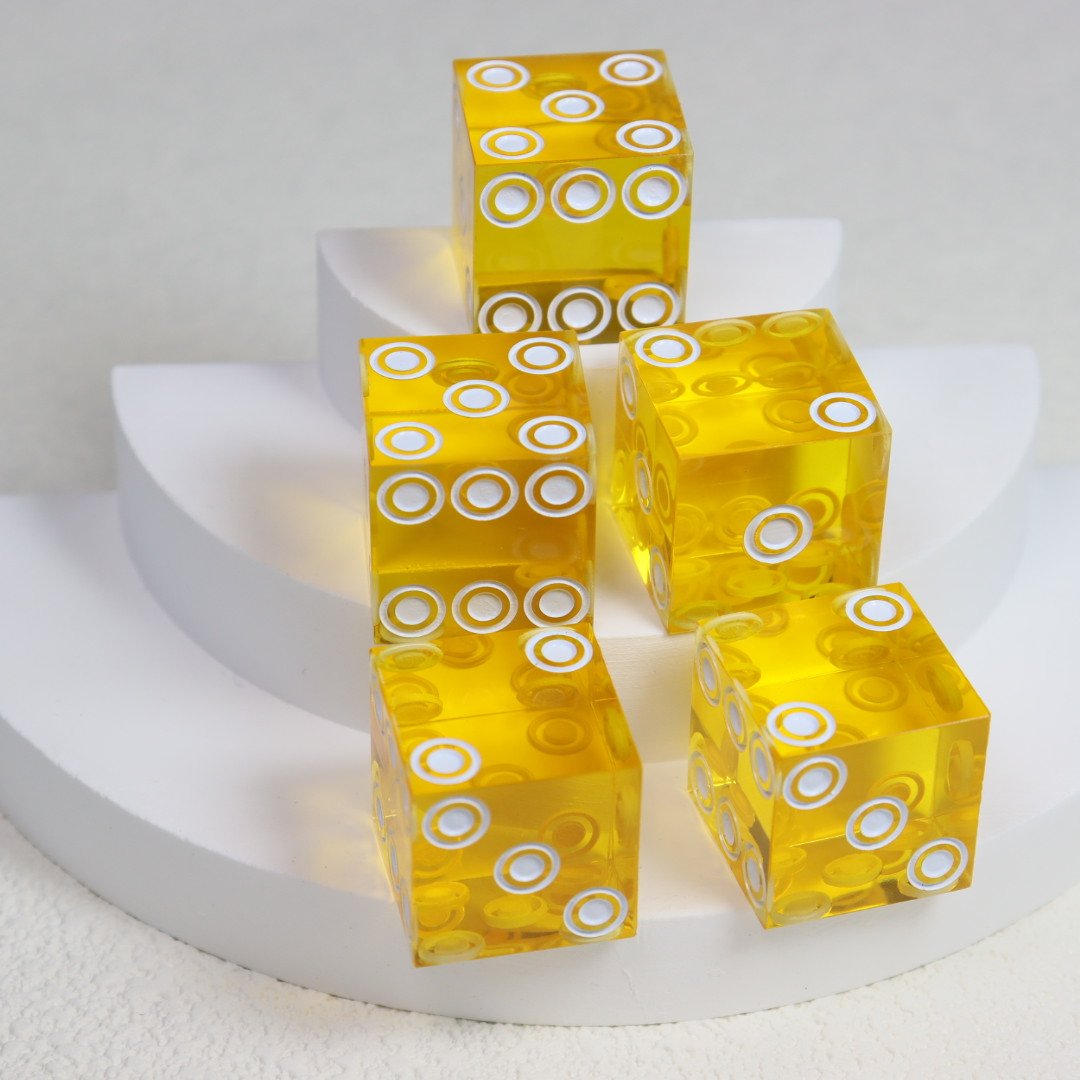 Manufacturer Casino Dice 19mm Casino Resin Style Craps Dice Grade Precision Serialized with Razor Edges and Corners