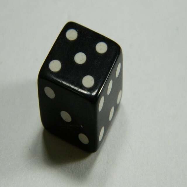 High Quality Buffalo Horn Dice Polyhedral Square Shape Zinc Alloy and Acrylic Material for Board Games and Dungeons Dragons