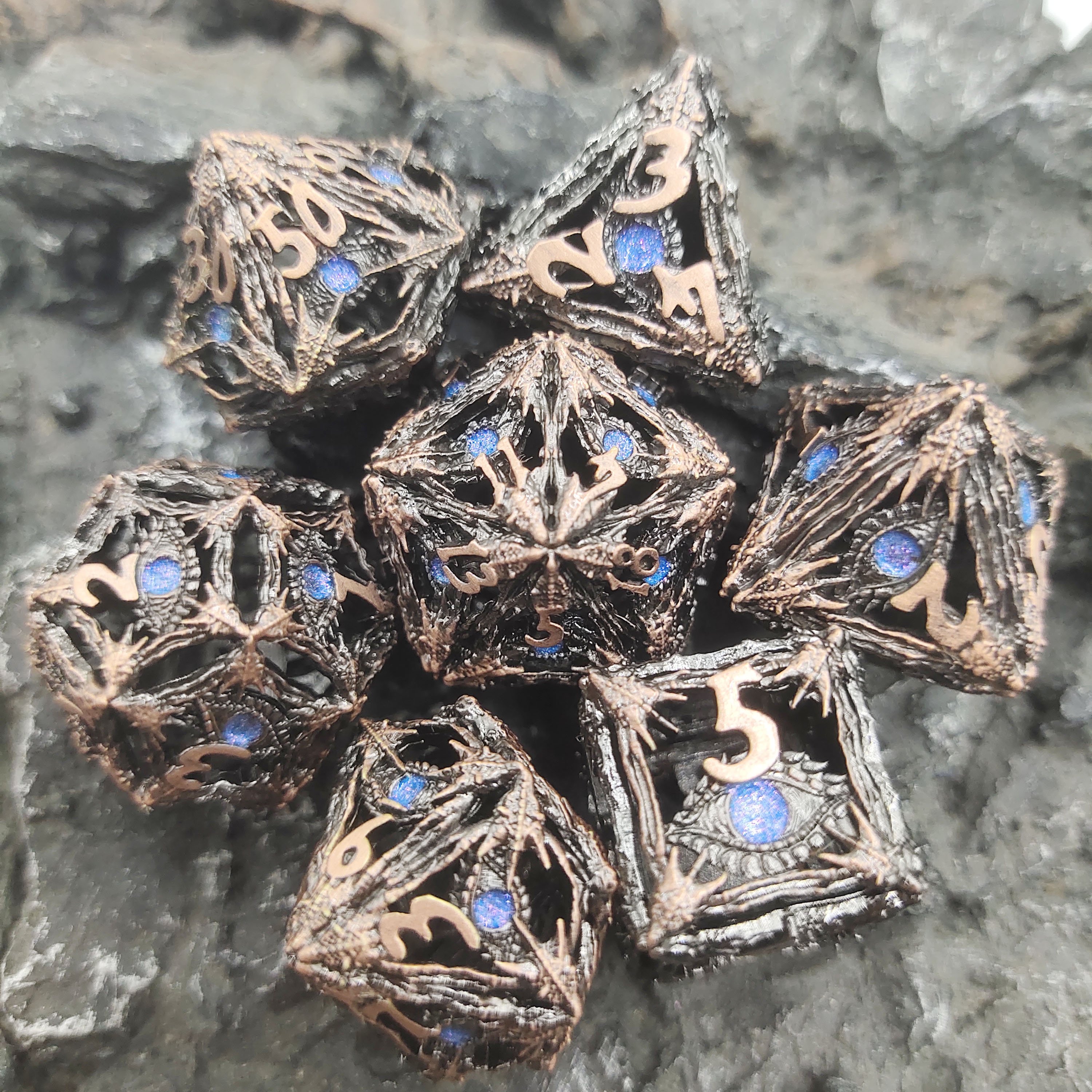 Competitive Price Unique Polyhedral Dragon Hollow Metal Dice Set for DND RPG Games