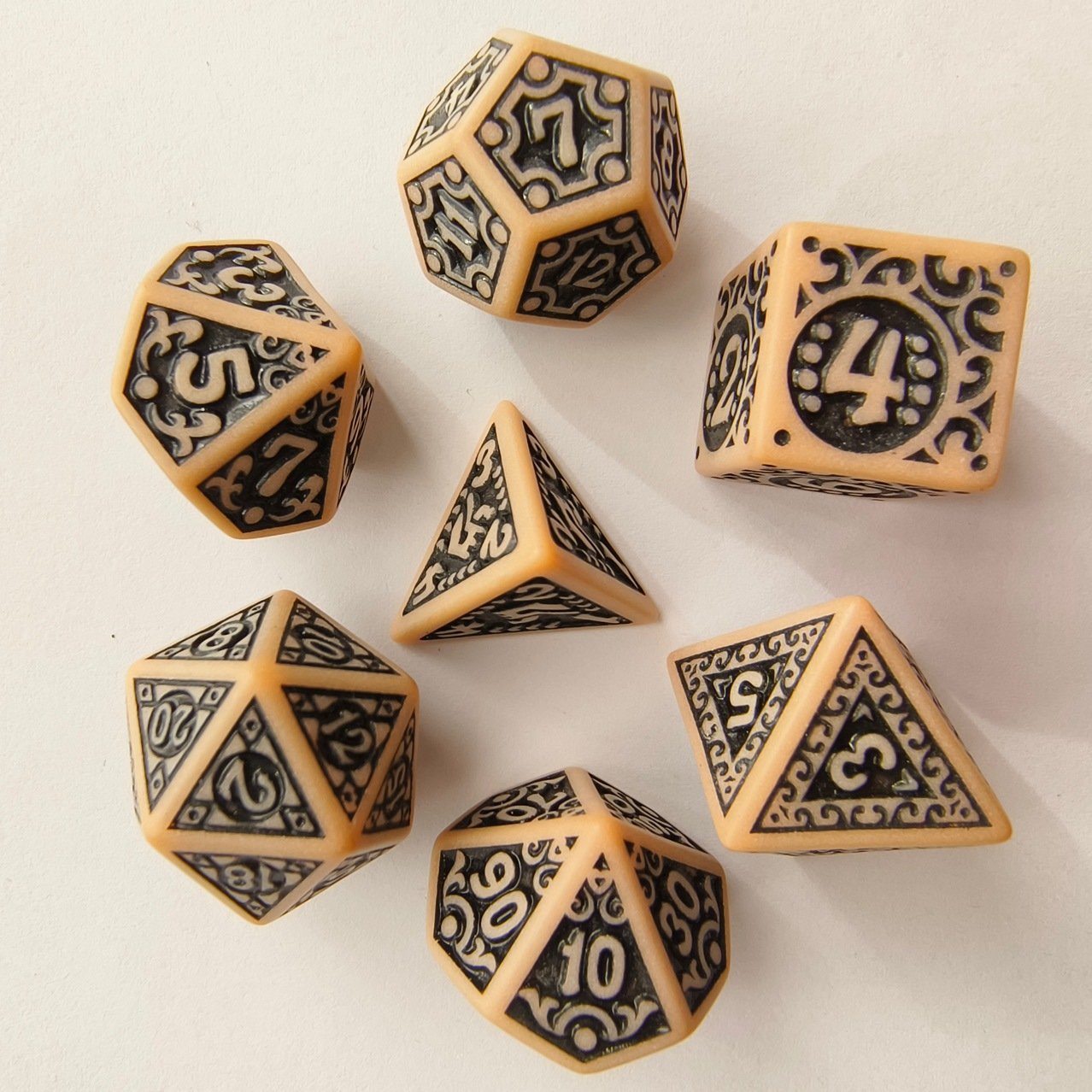 Retro Numbers DND Dice Sets 7pcs/Set Polyhedral Custom Game RPG DND Dice Set Acrylic Custom Dice