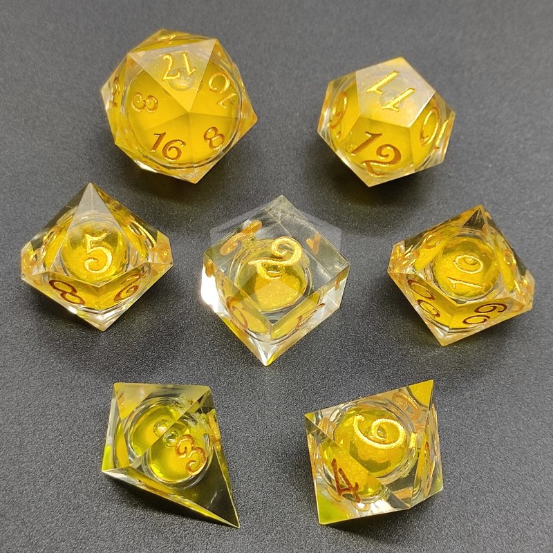 Polyhedral Liquid Core Multi-colors Dice Set Marvel Gaming Dice Accessories DND Liquid Resin Dice Set