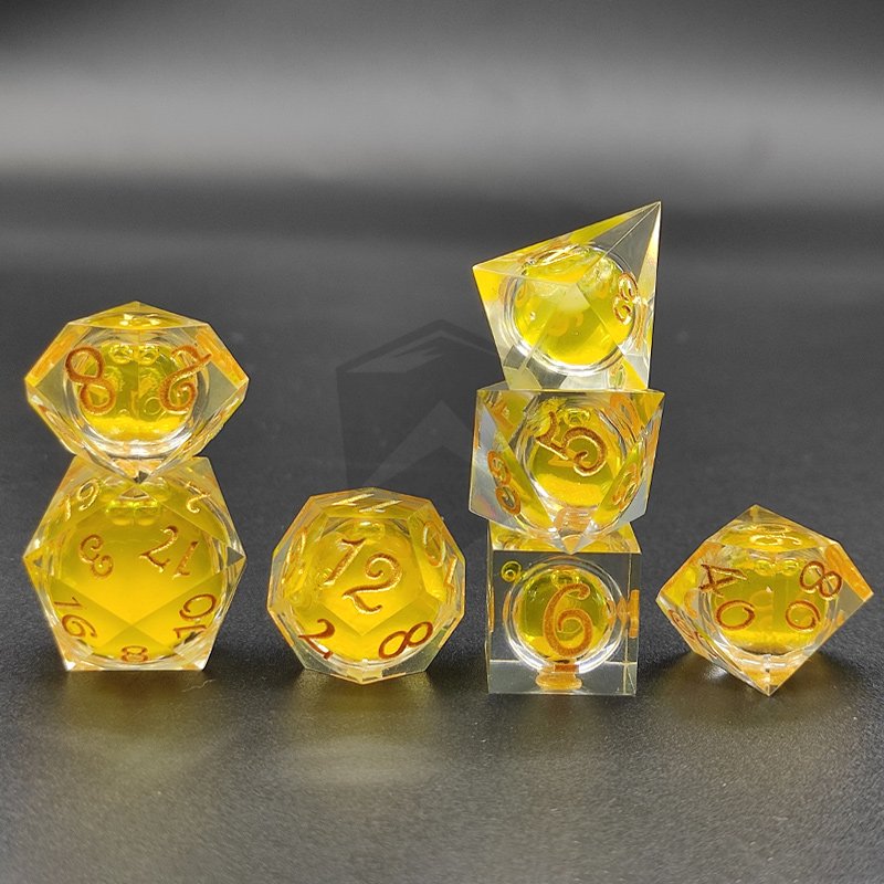 Polyhedral Liquid Core Multi-colors Dice Set Marvel Gaming Dice Accessories DND Liquid Resin Dice Set