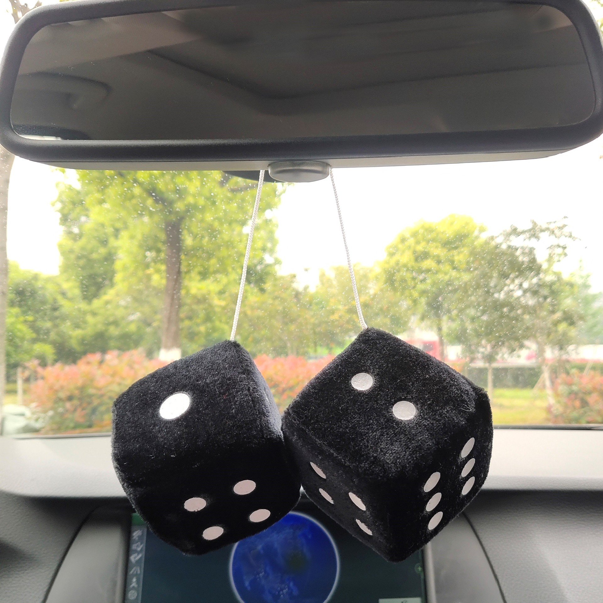 Car-Styling Fuzzy Dice Dots Rear View Mirror Hangers Car Interior Decoration Auto Accessories Interior Ornaments