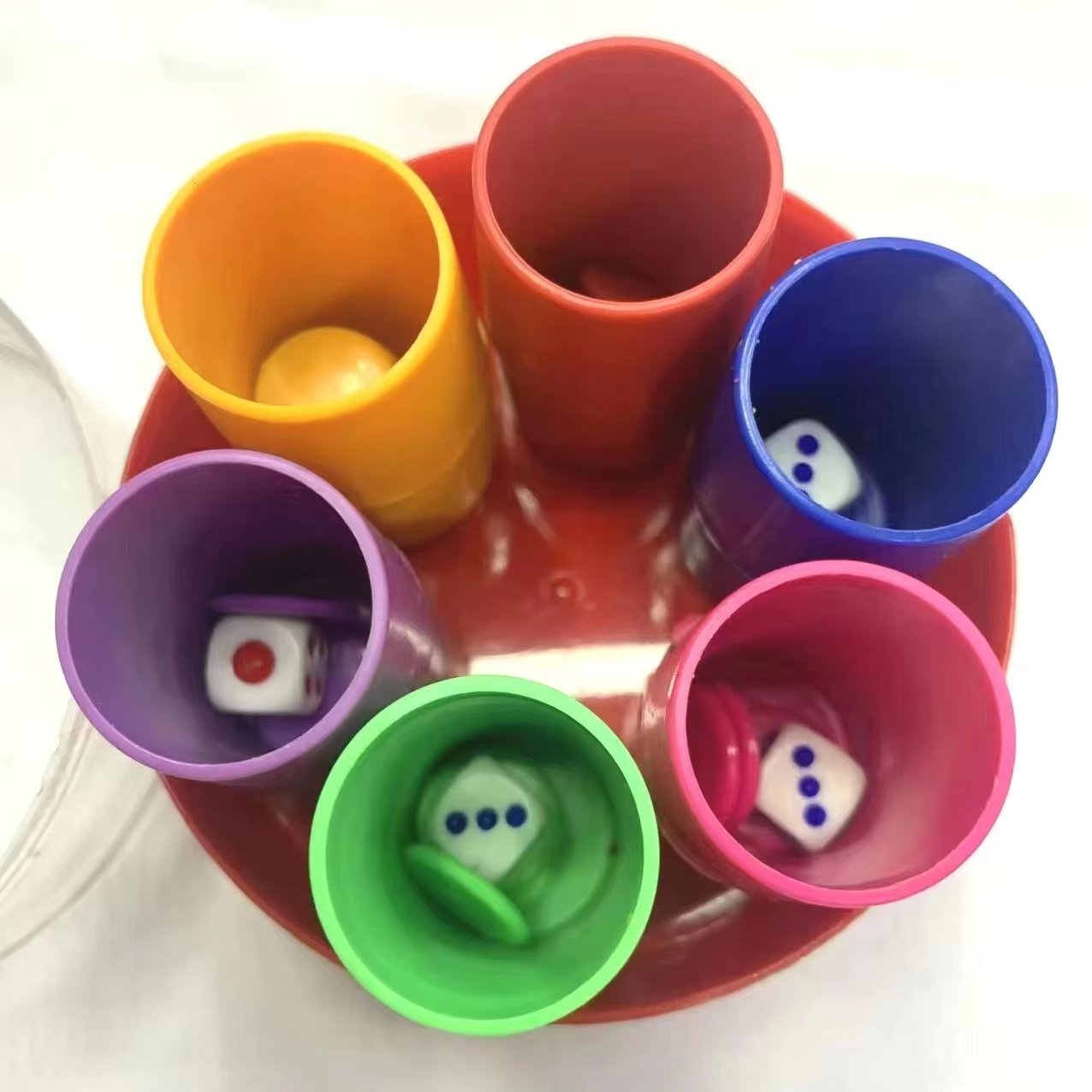 Factory wholesale drinking play game dice cup dice cup game Plastic Dice cup