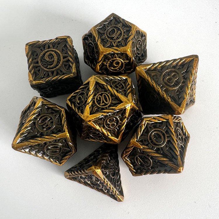 New Arrives Antique Solar Design Zinc Alloy Dice Set Red Copper Metal Dice Sets