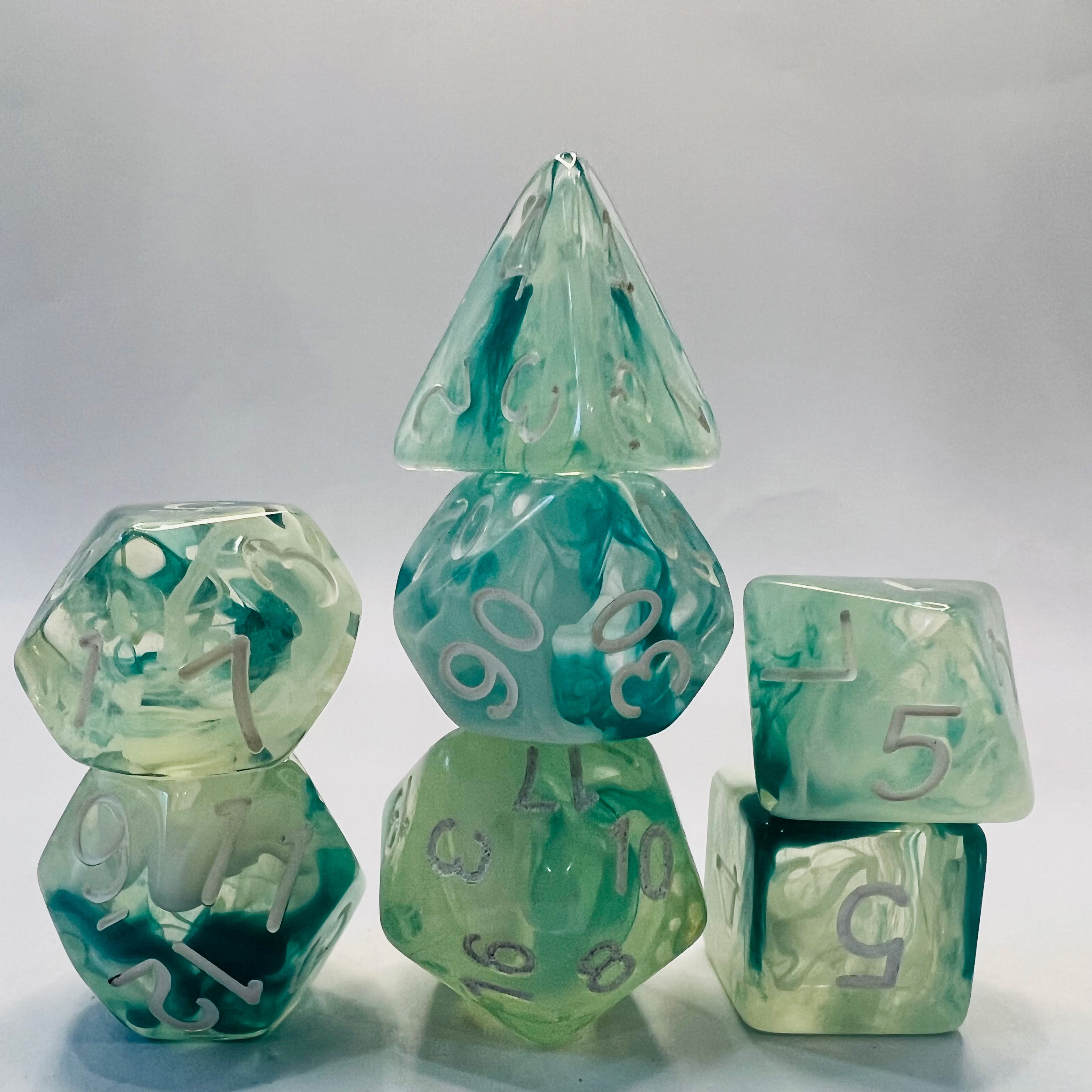 Polyhedral Dice Set Fit Dungeons And Dragons Smoke Dnd Dice For Adult Game D&D Dungeons And Dragons Gaming Dice