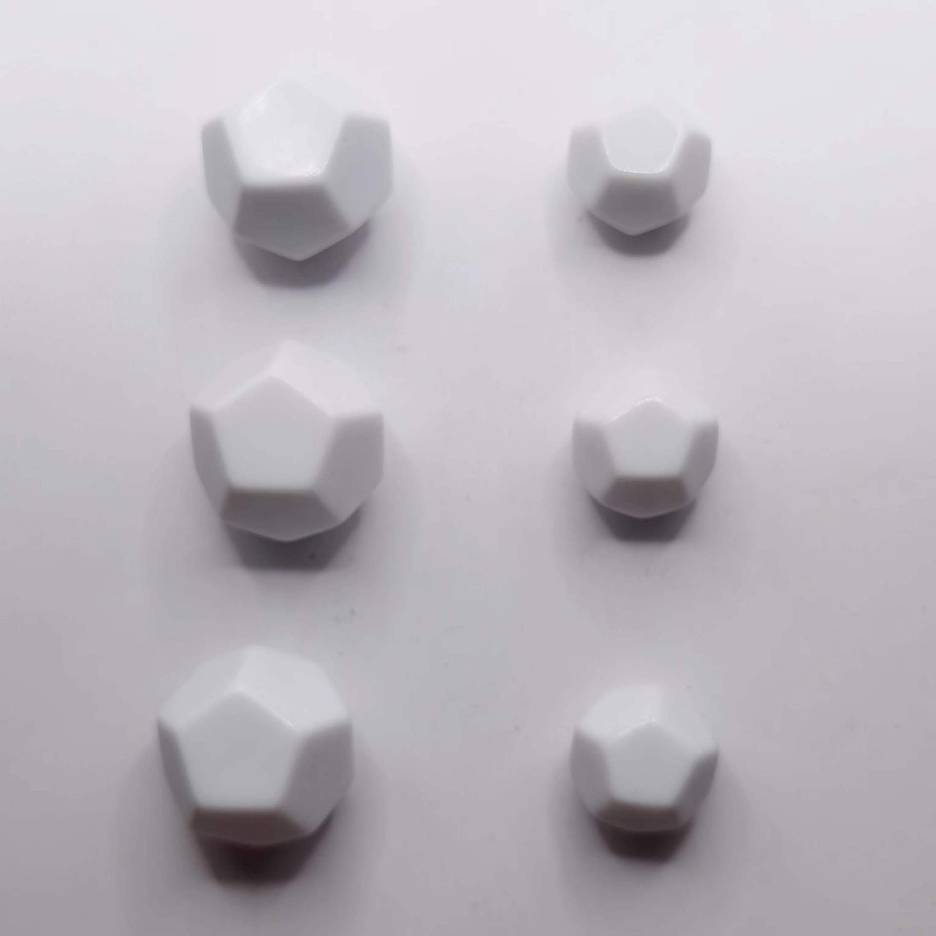 Blank dice D12 18mm 24mm white polyhedron custom acrylic bulk glossy dice wholesale