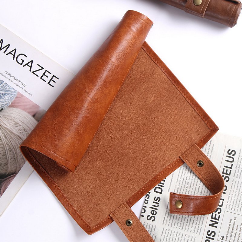 High Quality Portable Dice Storage Bag Deluxe Dice Case PU Leather Zipper Roll Dice Mat