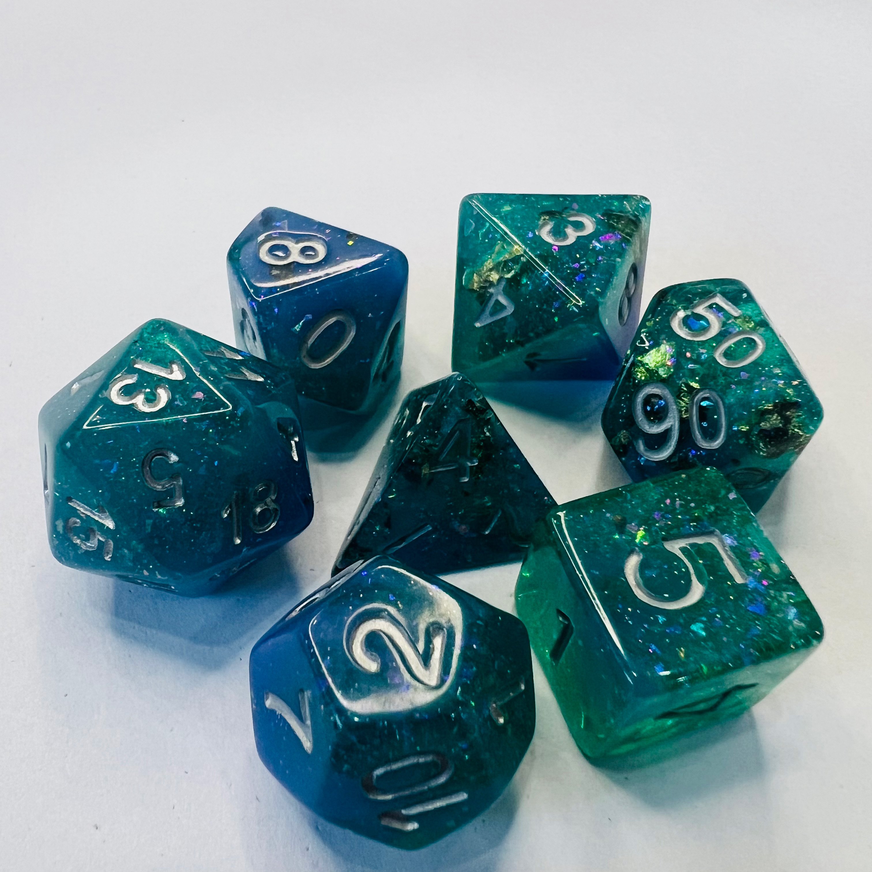 Polyhedral Printed Customise Size D&D Rpg With Gold Foil D6 Resin 7Pc Set Dices For Role Playing Table Games