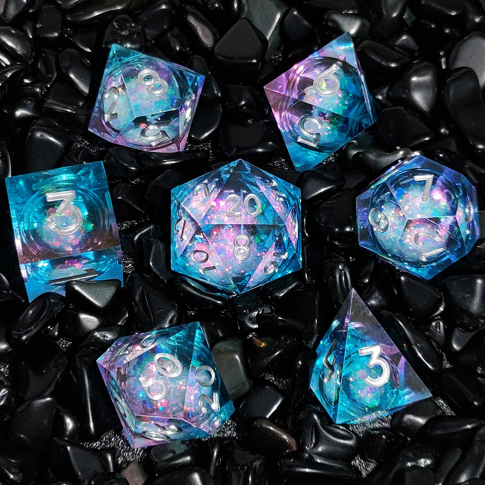 RL Liquid Core DND Dice Set, 7pcs Resin Sharp Edged Dice for Dungeons and Dragons, Handmade RPG Dice