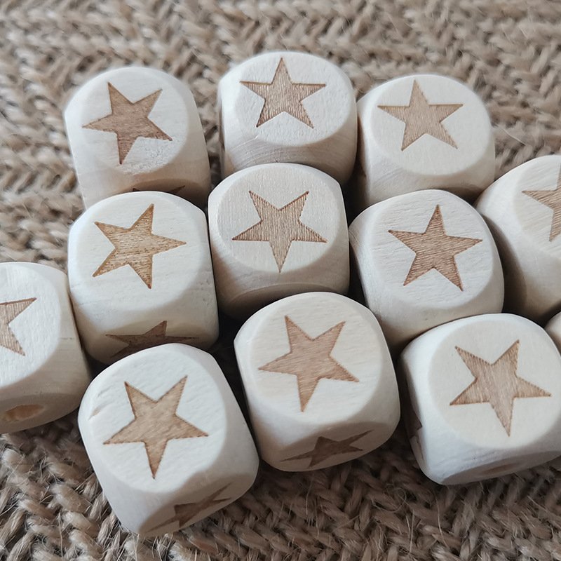 wholesale Custom 10mm 12mm laser engraved dice Wood Color Beech Square Cube Wooden English Alphabet Letter Beads with Hole