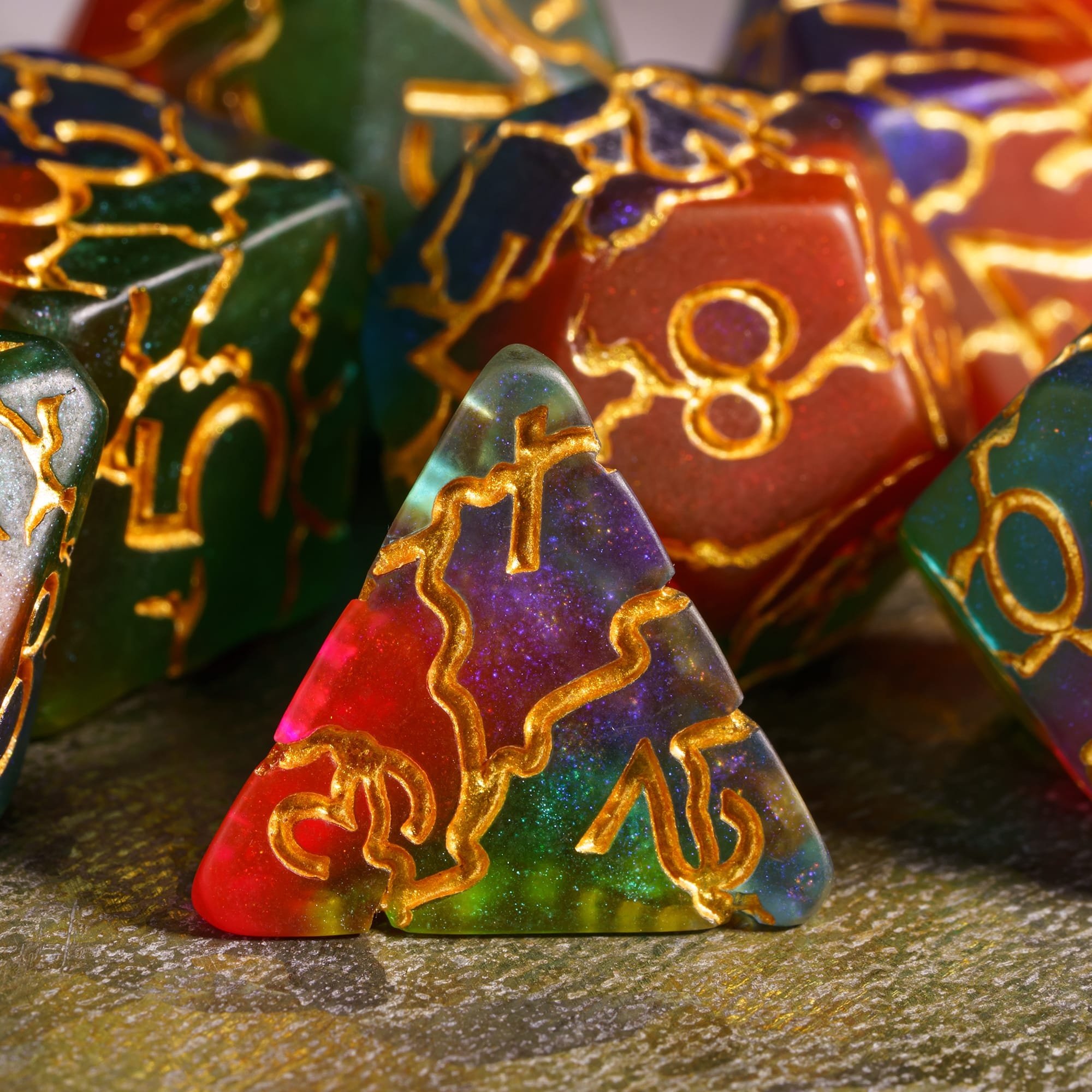 Udixi Plastic RPG Polyhedral Dungeons and Dragons d&d Resin custom logo crack Dice Set