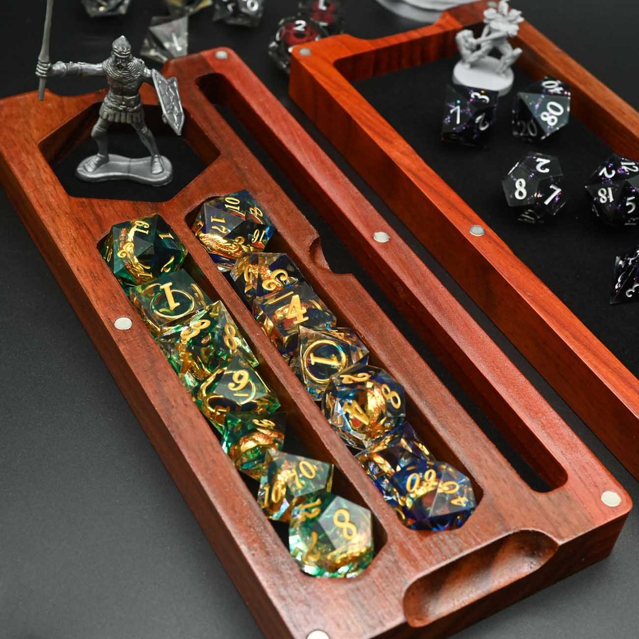In Stock Rectangle Miniature Storage Box Rosewood DND Game Wooden Dice Box for Role Playing Game