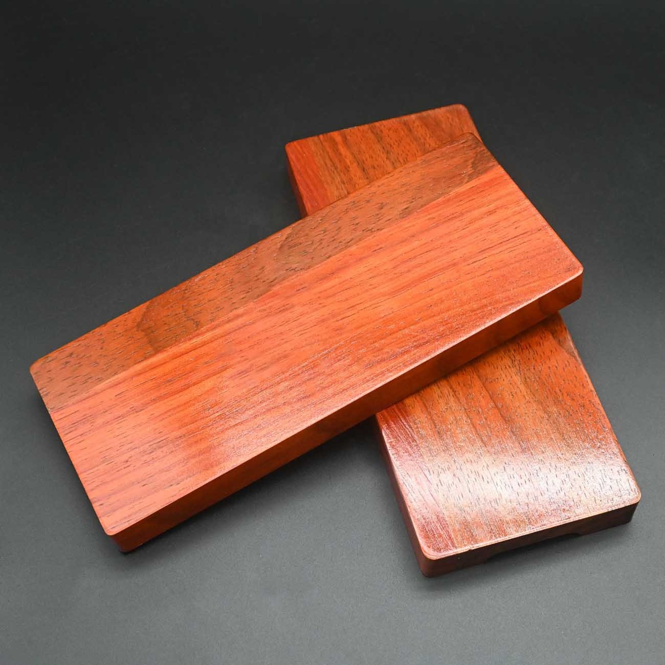 In Stock Rectangle Miniature Storage Box Rosewood DND Game Wooden Dice Box for Role Playing Game