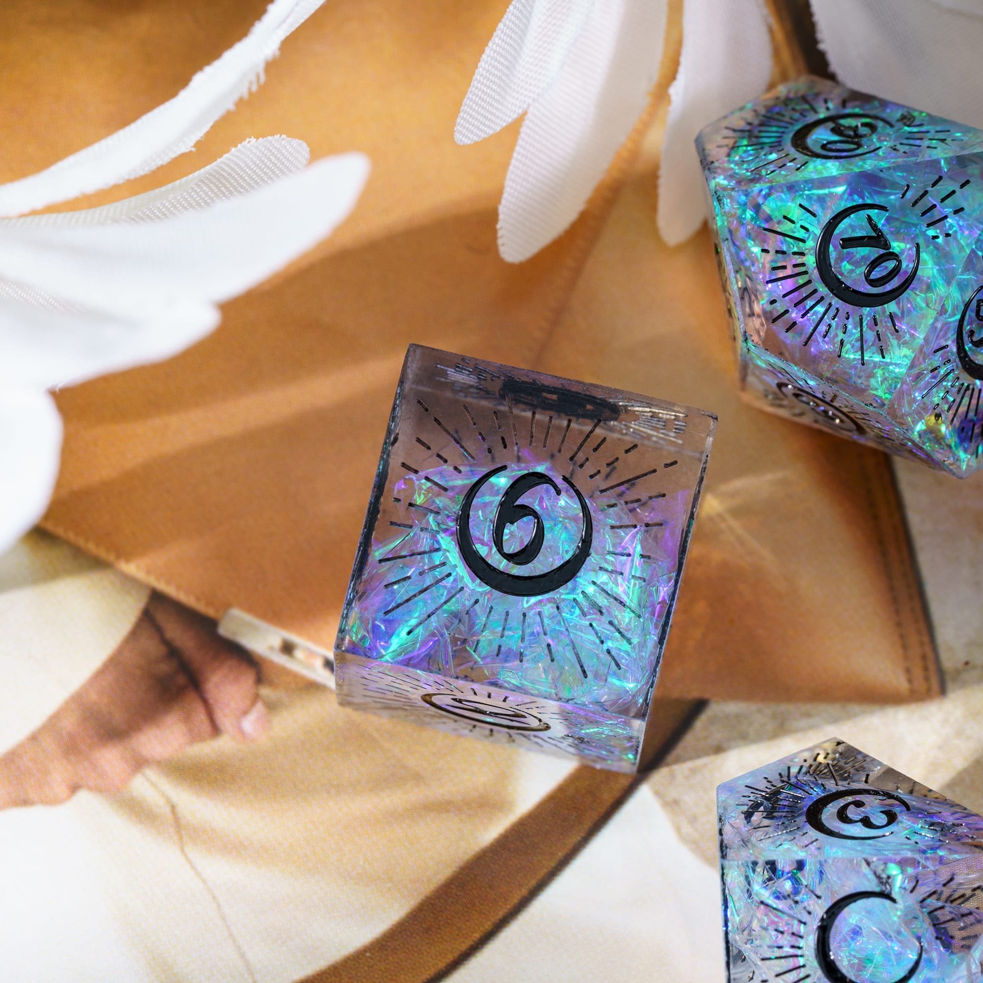 Udixi Custom Handmade sharp Rising Moon Pattern Resin Dice Dungeons and Dragons DND board game Dice Set