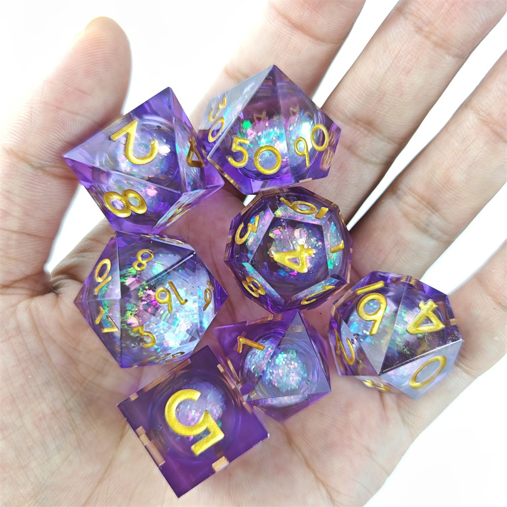 Role-playing Game DND Dice D4 D6 D8 D10 D12 D20 7pcs Transparent Purple Liquid Core Resin Dice Set