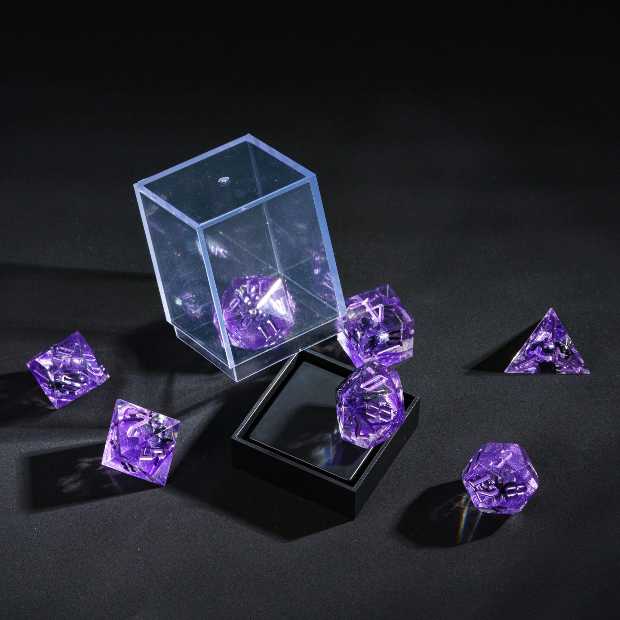 Udixi Polyhedral Custom Logo RPG dungeons and dragons resin sharp edge sides Random Dice Set