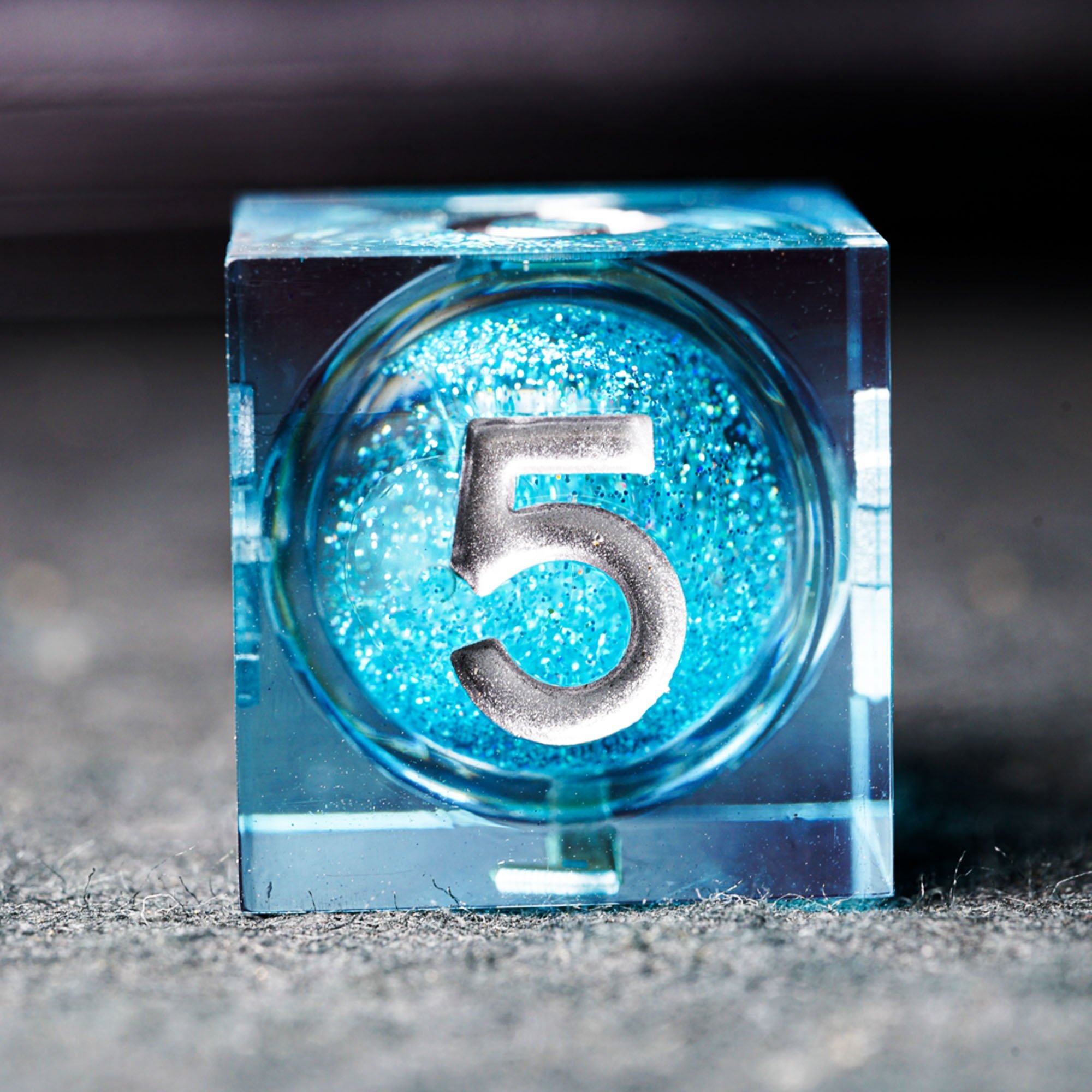 Suitable For Dungeons and Dragons RPG Sharps Edge Dice Blue Liquid DND Resin Dice