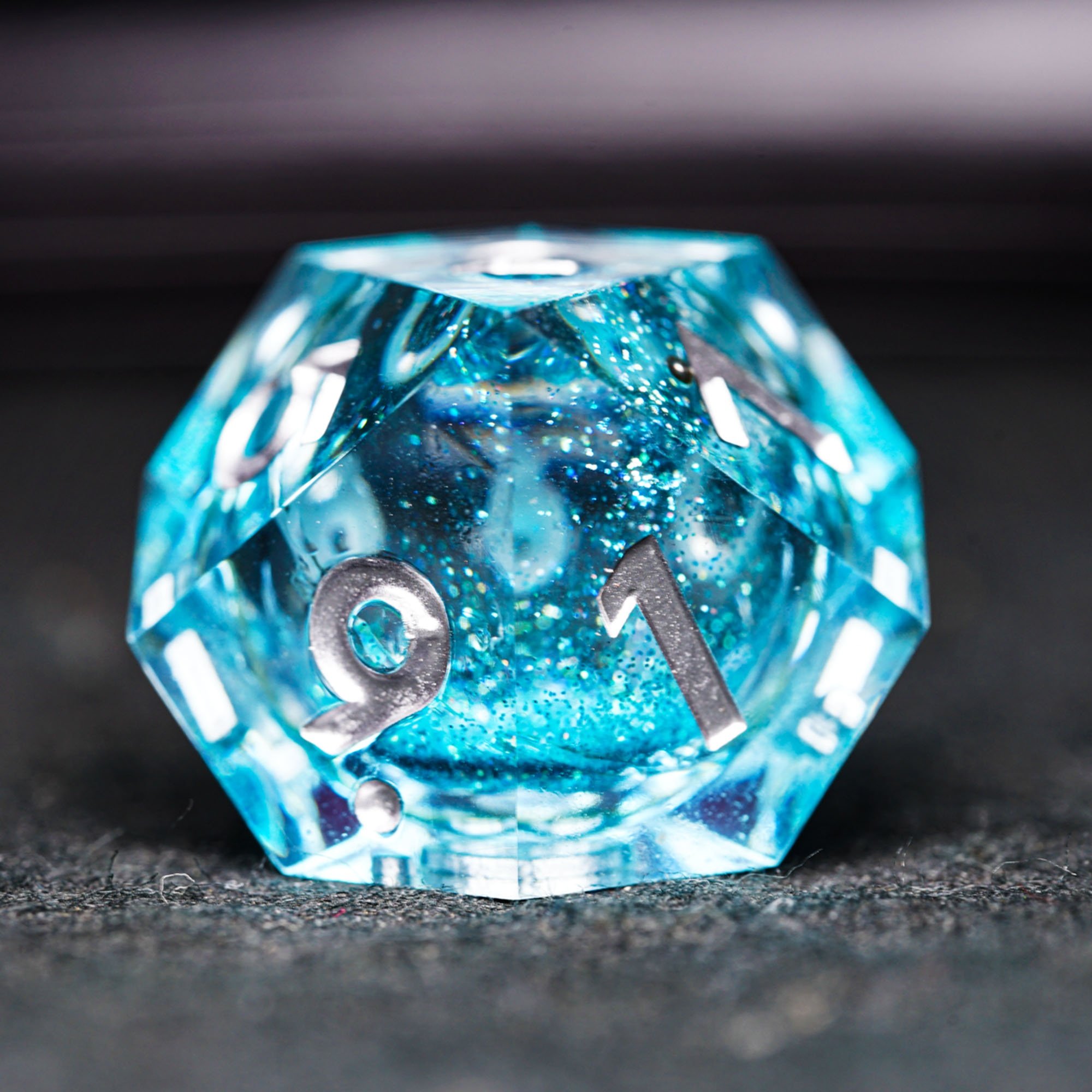 Suitable For Dungeons and Dragons RPG Sharps Edge Dice Blue Liquid DND Resin Dice