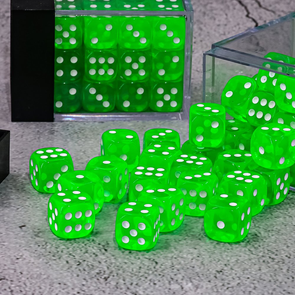 Hot selling 12mm D6 Transparent Green pips dice with plastic box for Dungeons and Dragon board game