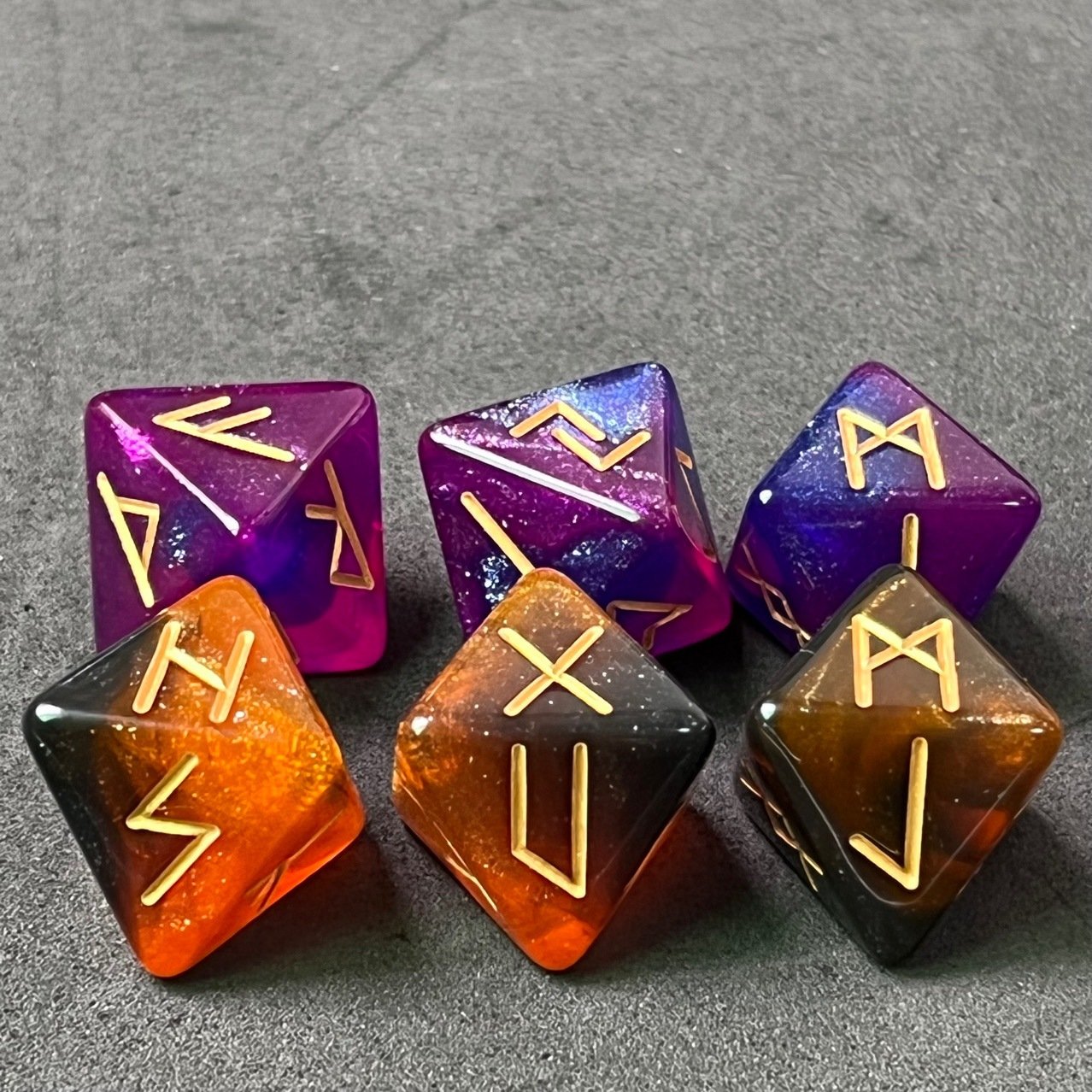 Divination Game Toy 3 Pcs Table Game Dice Polyhedral Rune Dice Acrylic 8-Sided Astrological Dice