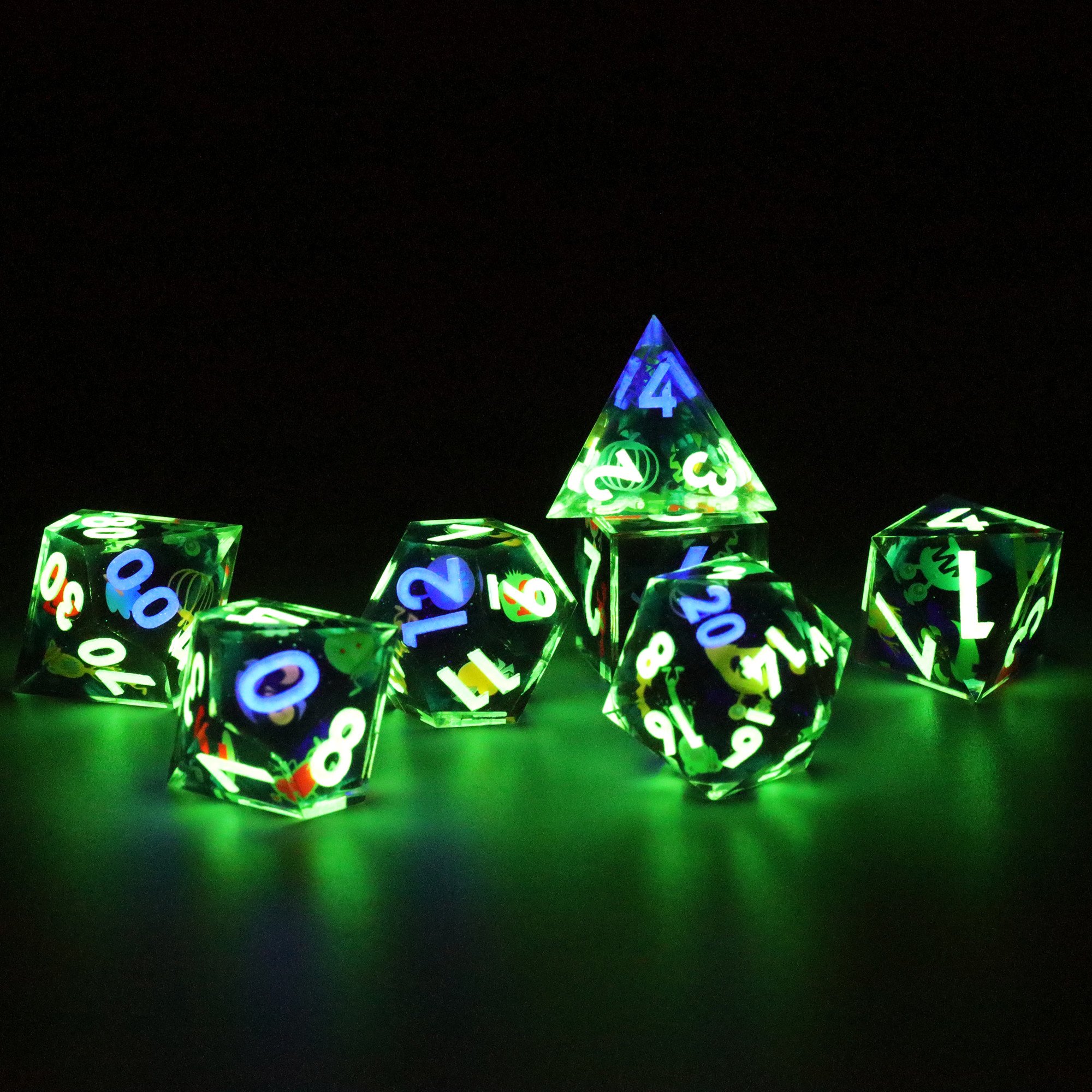 MINI PLANET Pumpkin Spider Christmas Stickers DND Dice Set Wholesale Custom Resin Dice For TRPG Board Game Sharp Polyhedral Dice