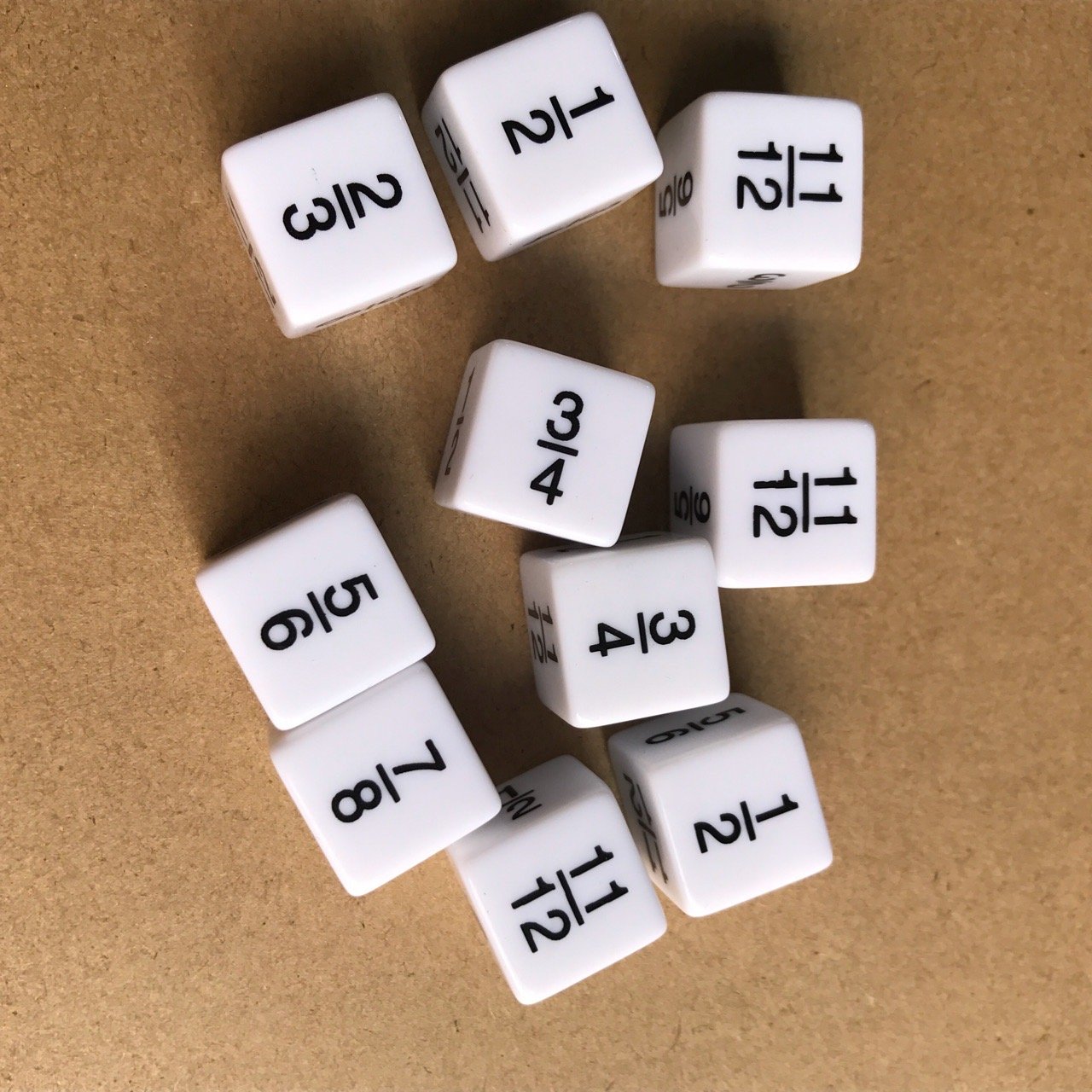 Wholesale 100 PCS Fractional Number Dice Intelligence Development 16mm Mathematical Fraction Dice for Teaching Supplies