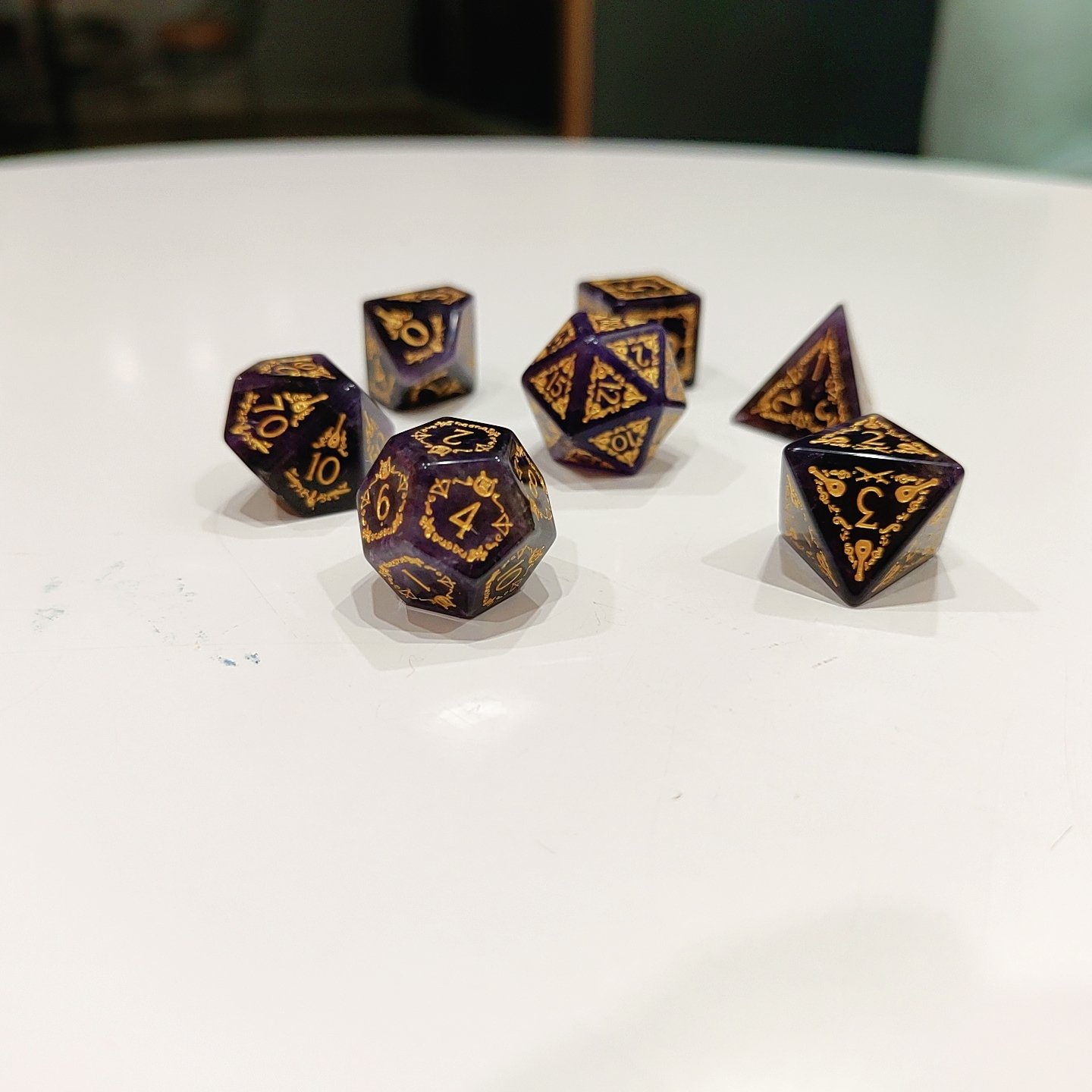Gemstone Dice High Quality K9 New Style Custom DND Natural Gemstone Amethyst Game Dice, handmade Engraved stone dice For DnD RPG