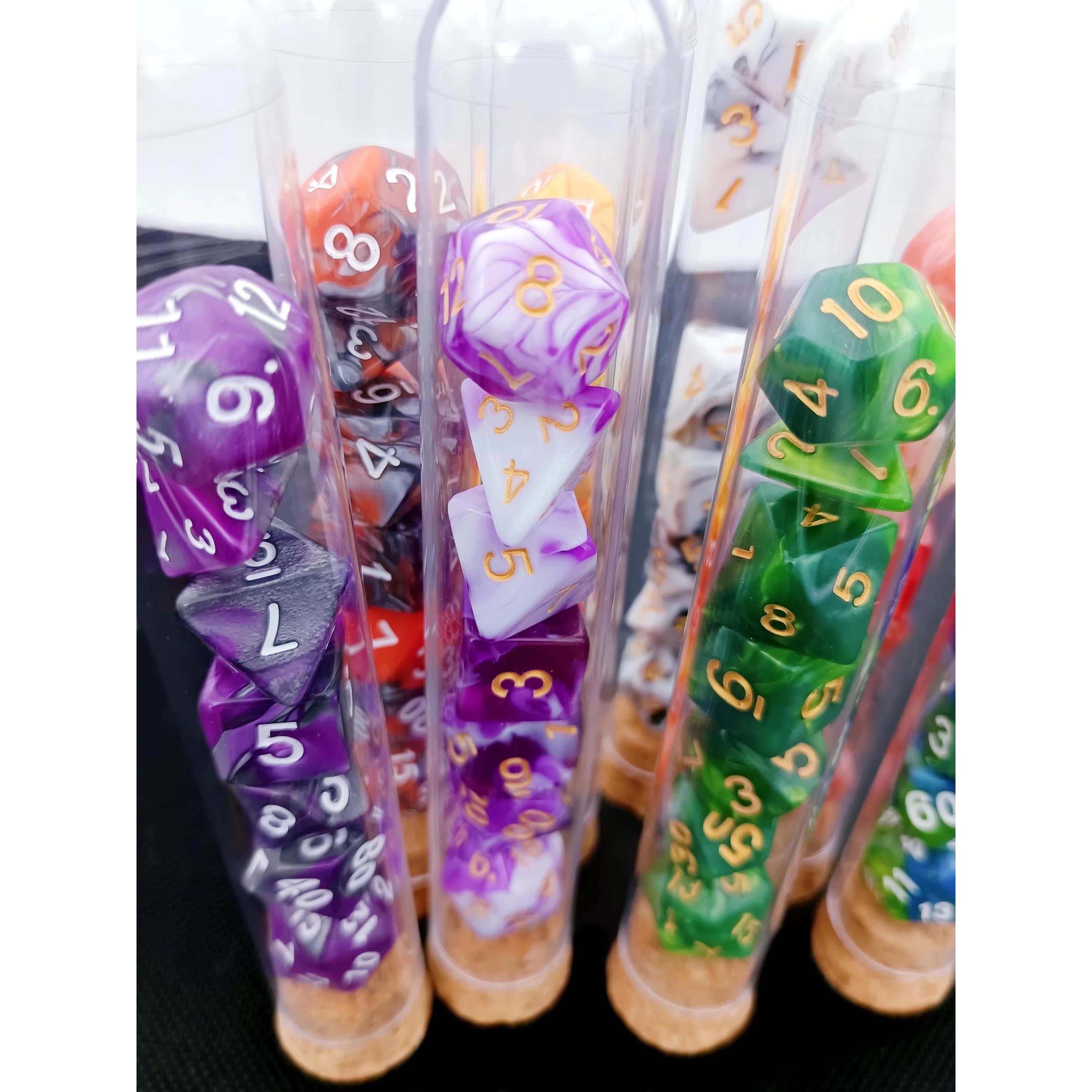 100 Different Styles Mixing Color 7Pcs Transparent Polyhedral Dice Set in Plastic Flask for D&D Role Playing Table Games