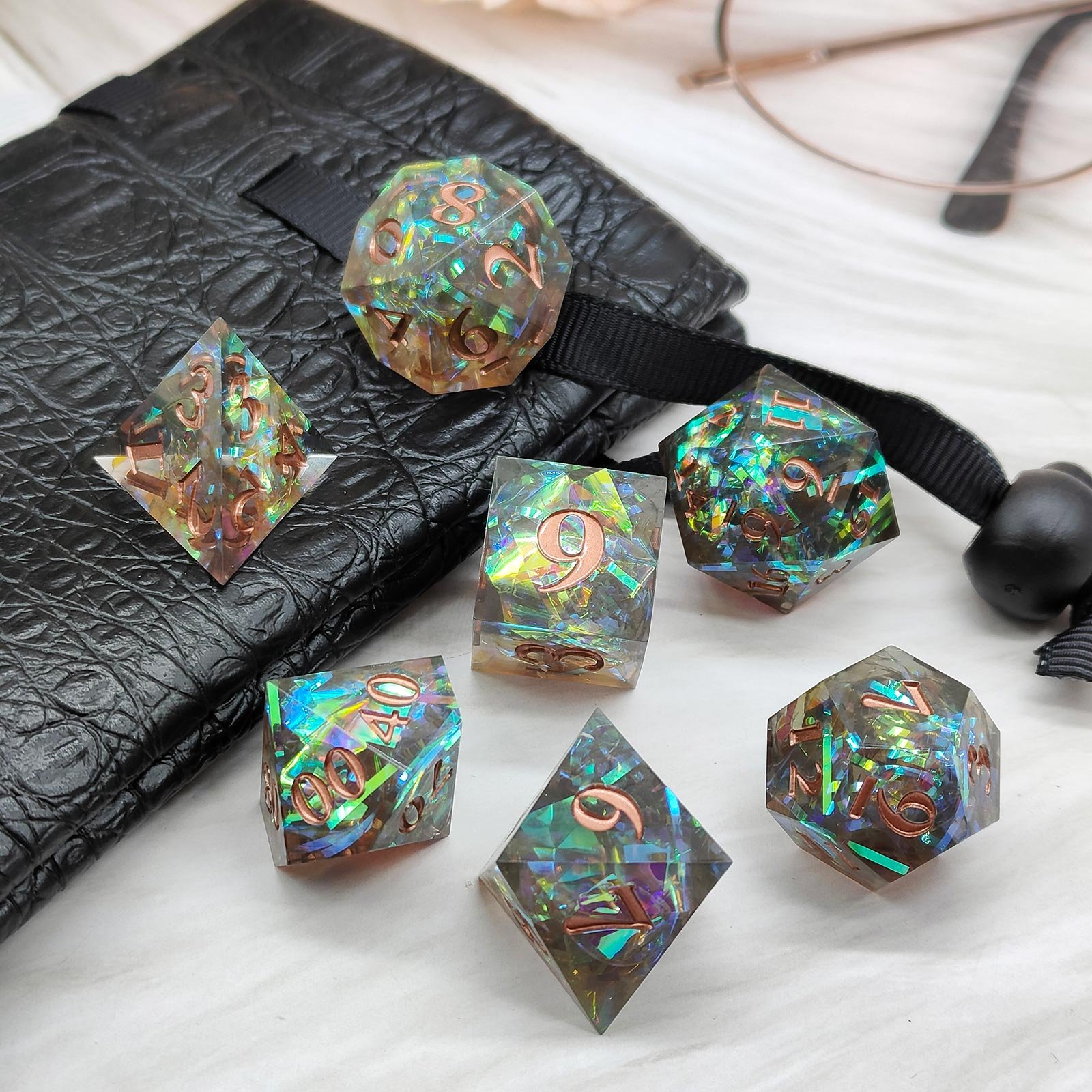 A set of random roll casino dice Clear polyhedral game resin dice Custom D&D resin dice set