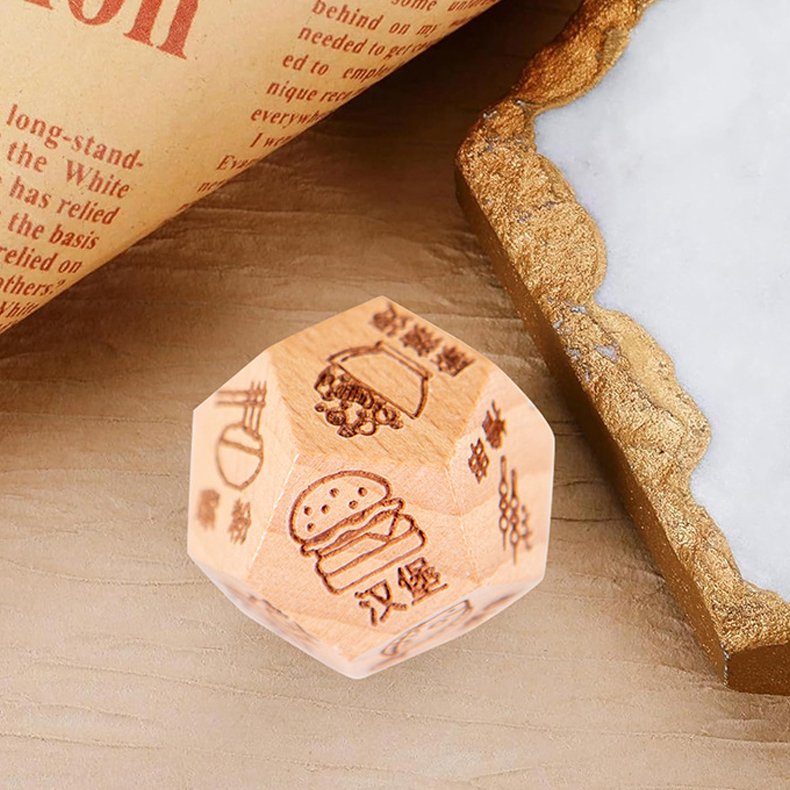 Factory Custom Engraved Wood Cube Shaped Dice 6/12 Sides for Adult Couples Daily Use Wooden Blank Custom Dice Set