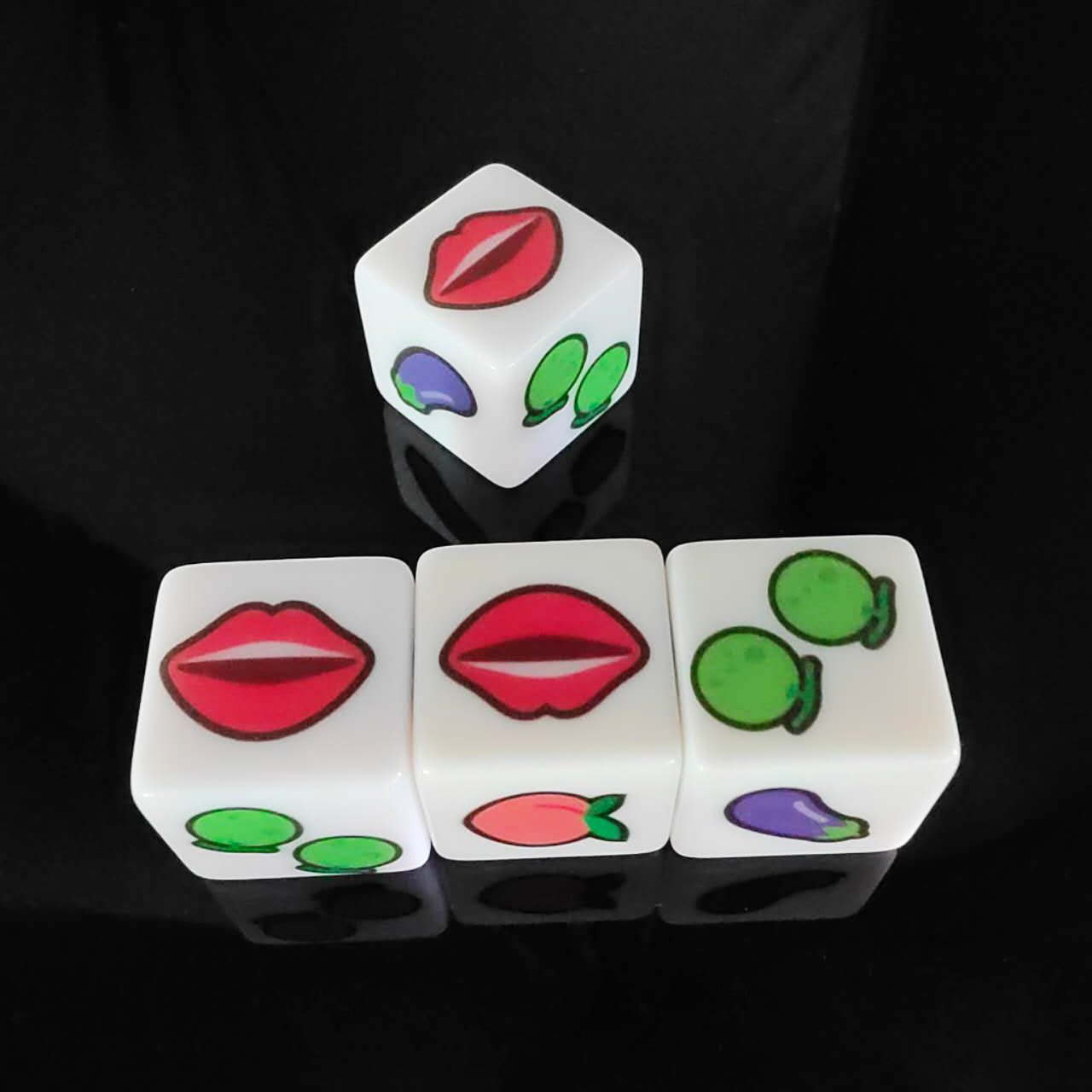 Cheap Prices Board Game Bulk Wholesale Custom Logo Personalized Acrylic 16mm Dice Set Zip With A Variety Fruit Patterns
