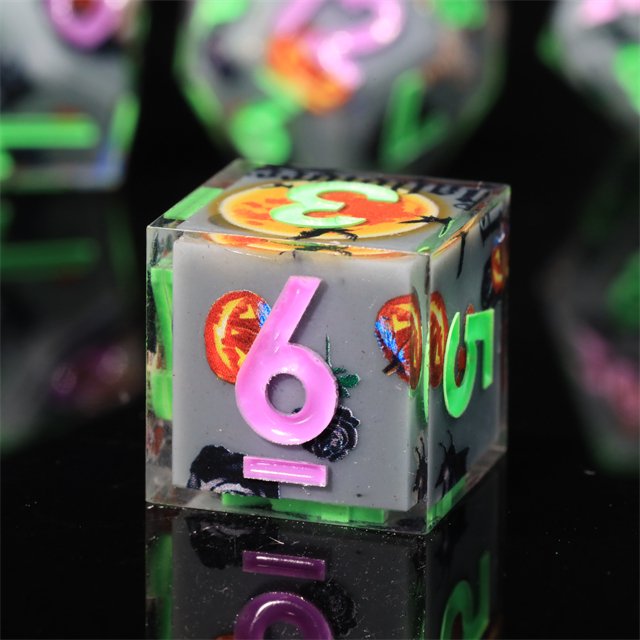 MINI PLANET Handmade Halloween Resin Dragon Dungeon DND RPG Dice Set Sharp Edges Polyhedral Board Game Dice Custom Halloween