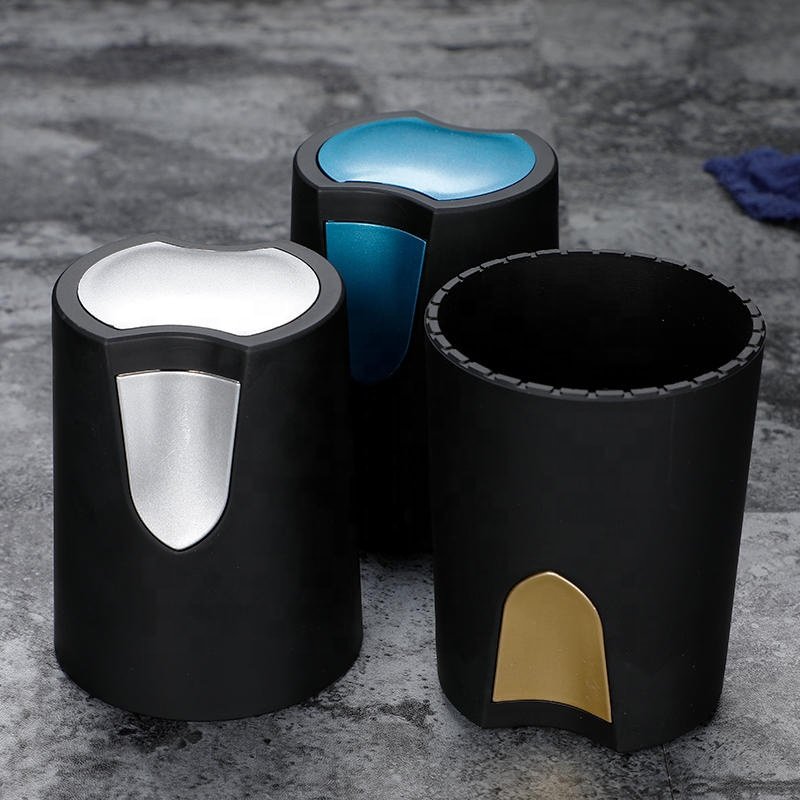 Light Luxury High Sense Bar KTV Shaker Customization ABS Plastic Thickened Dice Cup Set