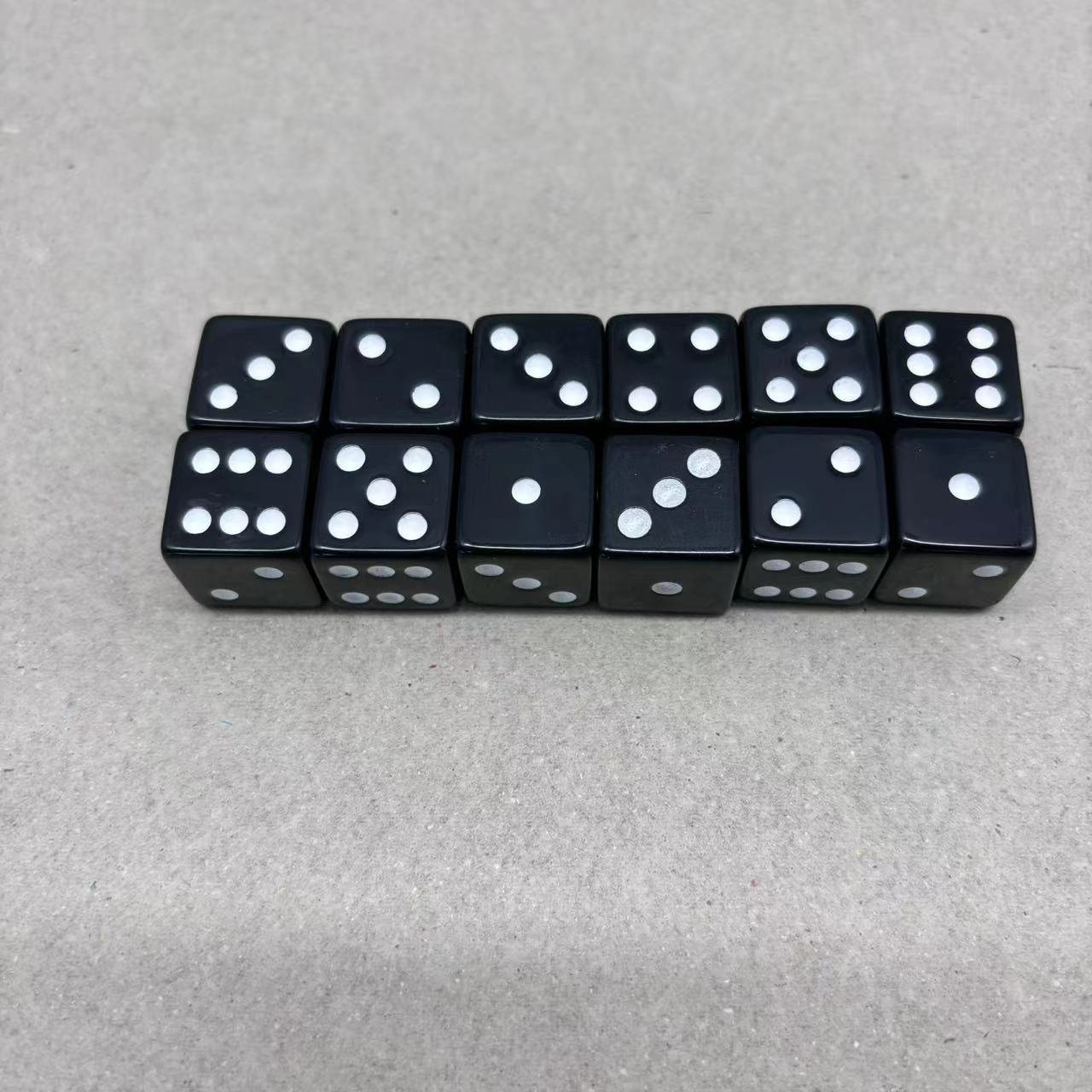 2025 multi six colors DND polyhedral dices 7 pcs per set plastic custom dice for game playing sequence dice