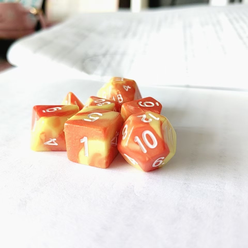 Orange and Yellow color 16 mm D6 Acrylic Polyhedral RPG DND round Corner Dice Custom RPG DND For Board Game For Bar