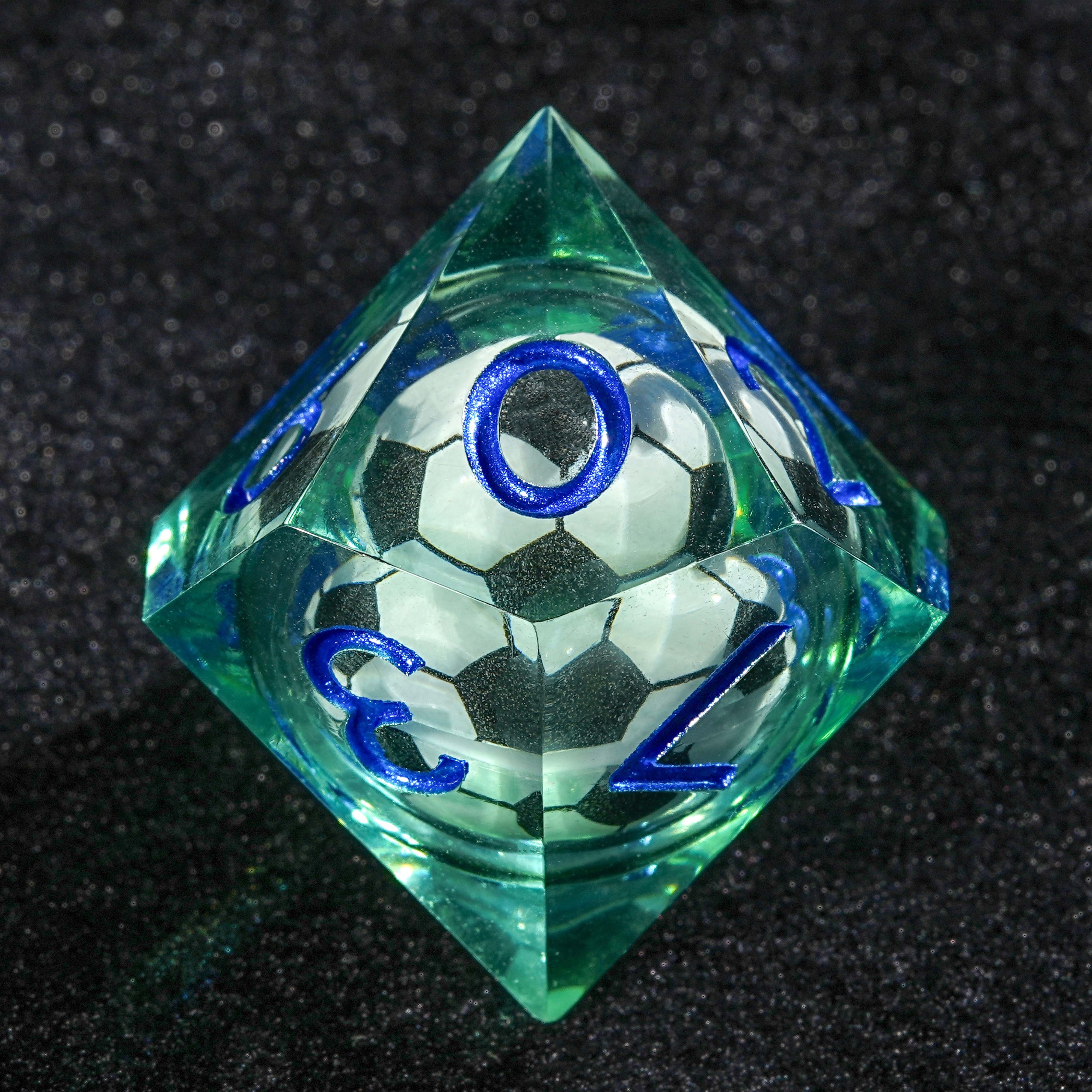 7Pcs Football Dice Green Resin Polyhedral Dice For DND Role Games Playing Collection Set